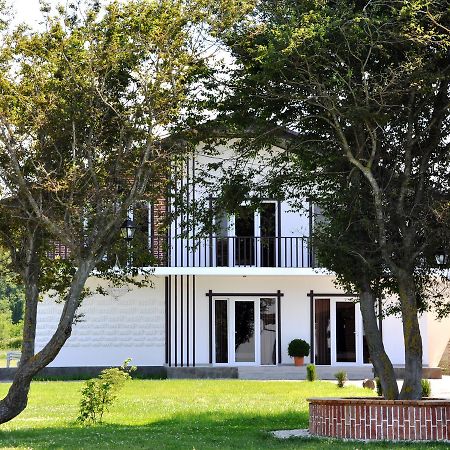 גודאותה Injir Village Hotel מראה חיצוני תמונה