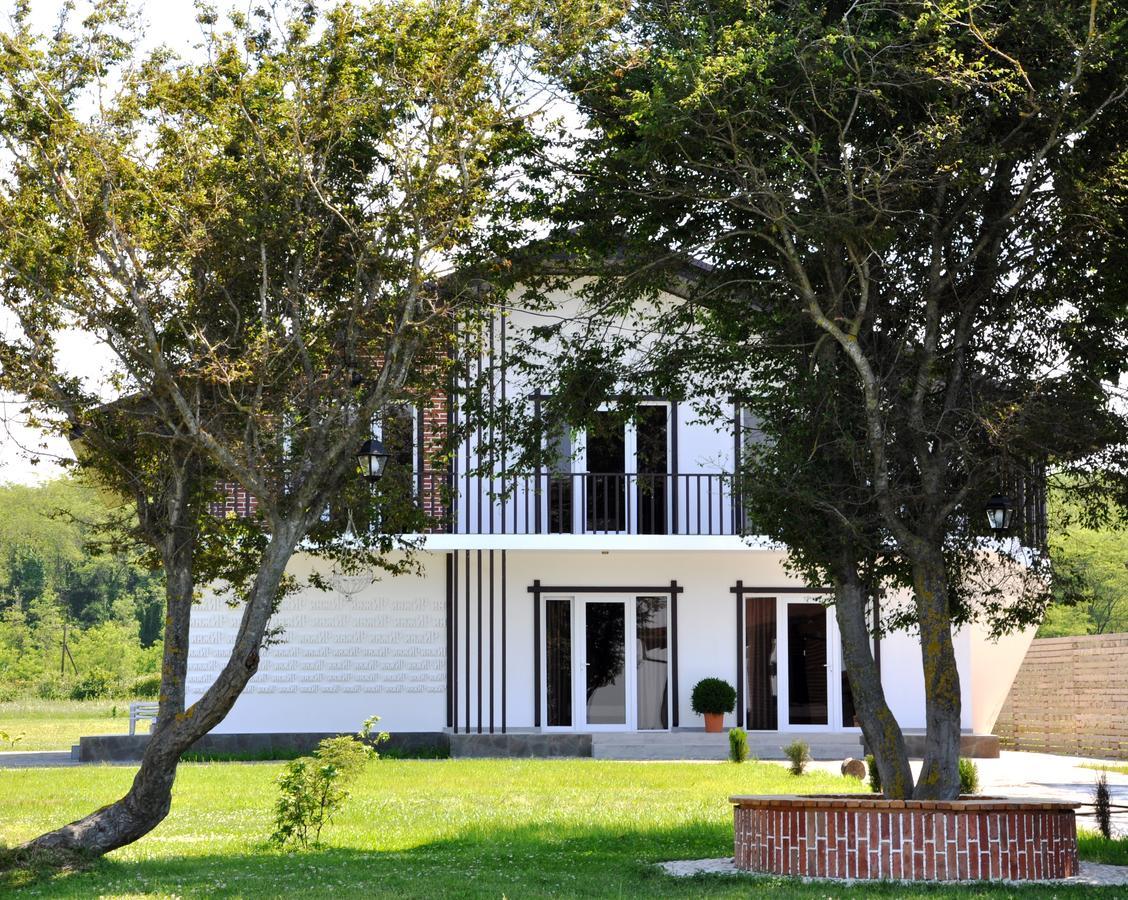 גודאותה Injir Village Hotel מראה חיצוני תמונה