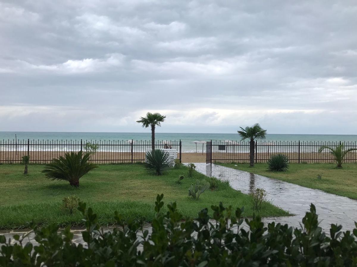 גודאותה Injir Village Hotel מראה חיצוני תמונה