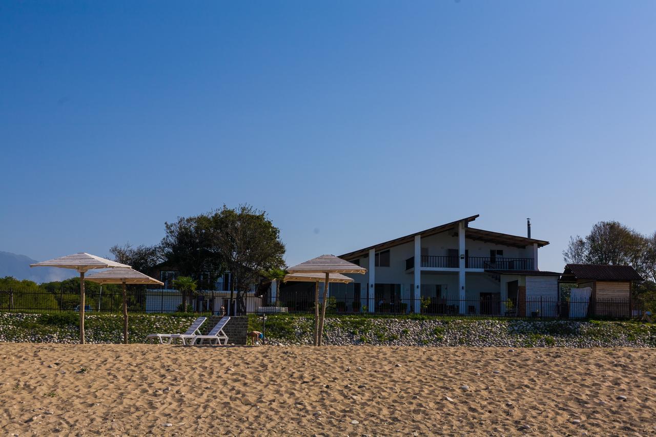 גודאותה Injir Village Hotel מראה חיצוני תמונה