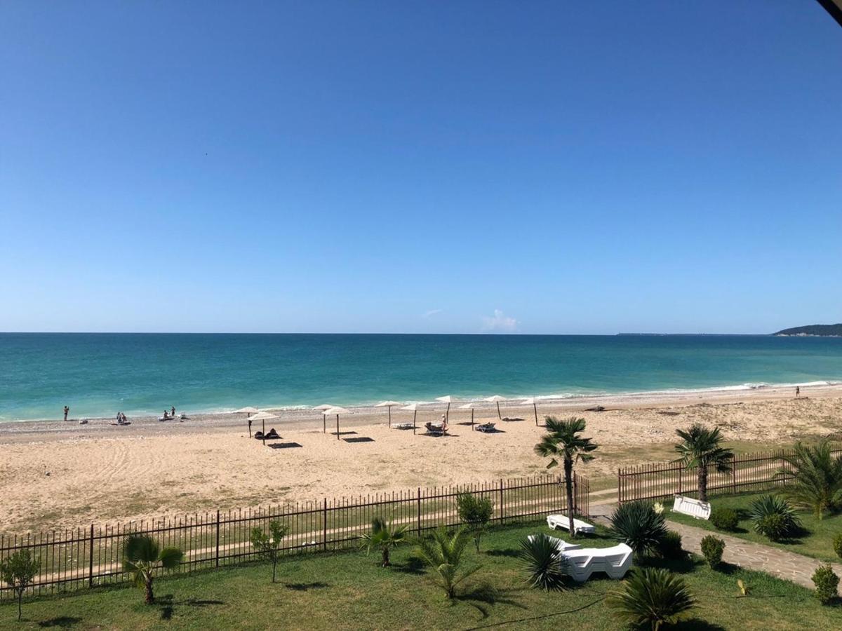 גודאותה Injir Village Hotel מראה חיצוני תמונה